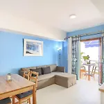 Апартаменты In Cristianos With Pool In Port Royal *