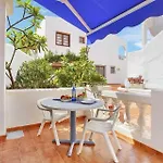 Апартаменты In Cristianos With Pool In Port Royal