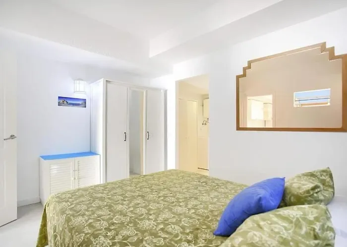 In Cristianos With Pool In Port Royal 公寓 *