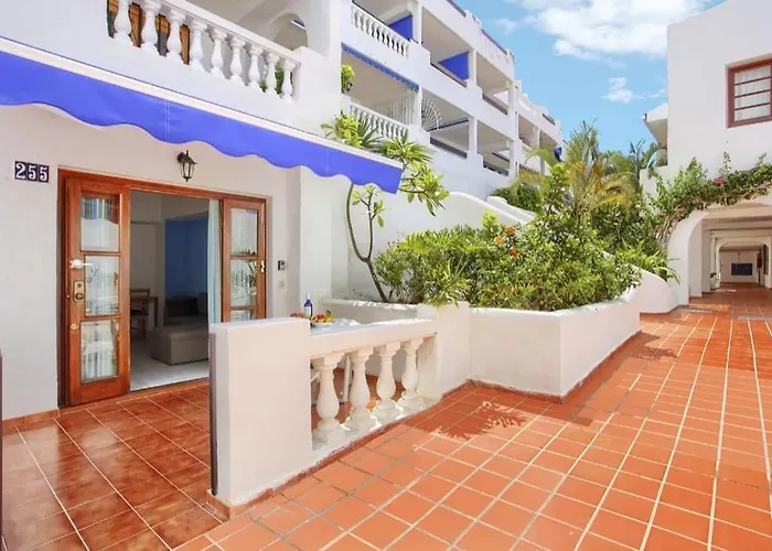 In Cristianos With Pool In Port Royal Апартаменты